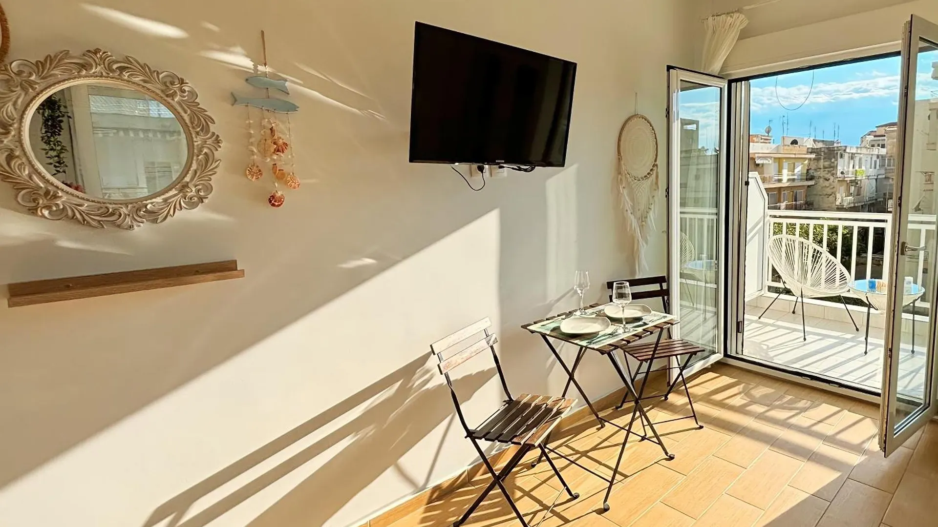 Minu Sonniges Studio In Direkter Strandnaehe, Schnelles Internet, Freies Parken, Nahe Flughafen Peraia