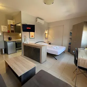 Q Luxury Perea Center Апартаменты