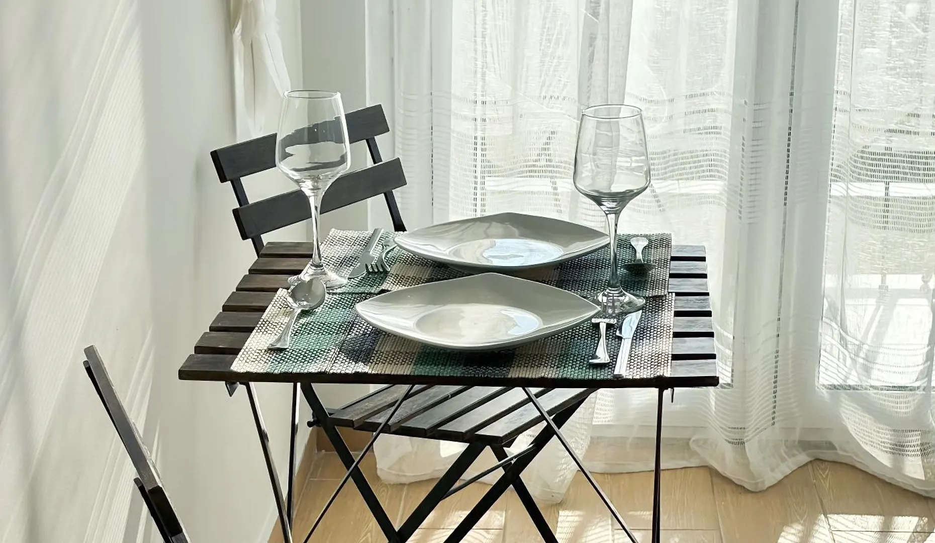 Apartament Minu Sonniges Studio In Direkter Strandnaehe, Schnelles Internet, Freies Parken, Nahe Flughafen Peraía Grecia
